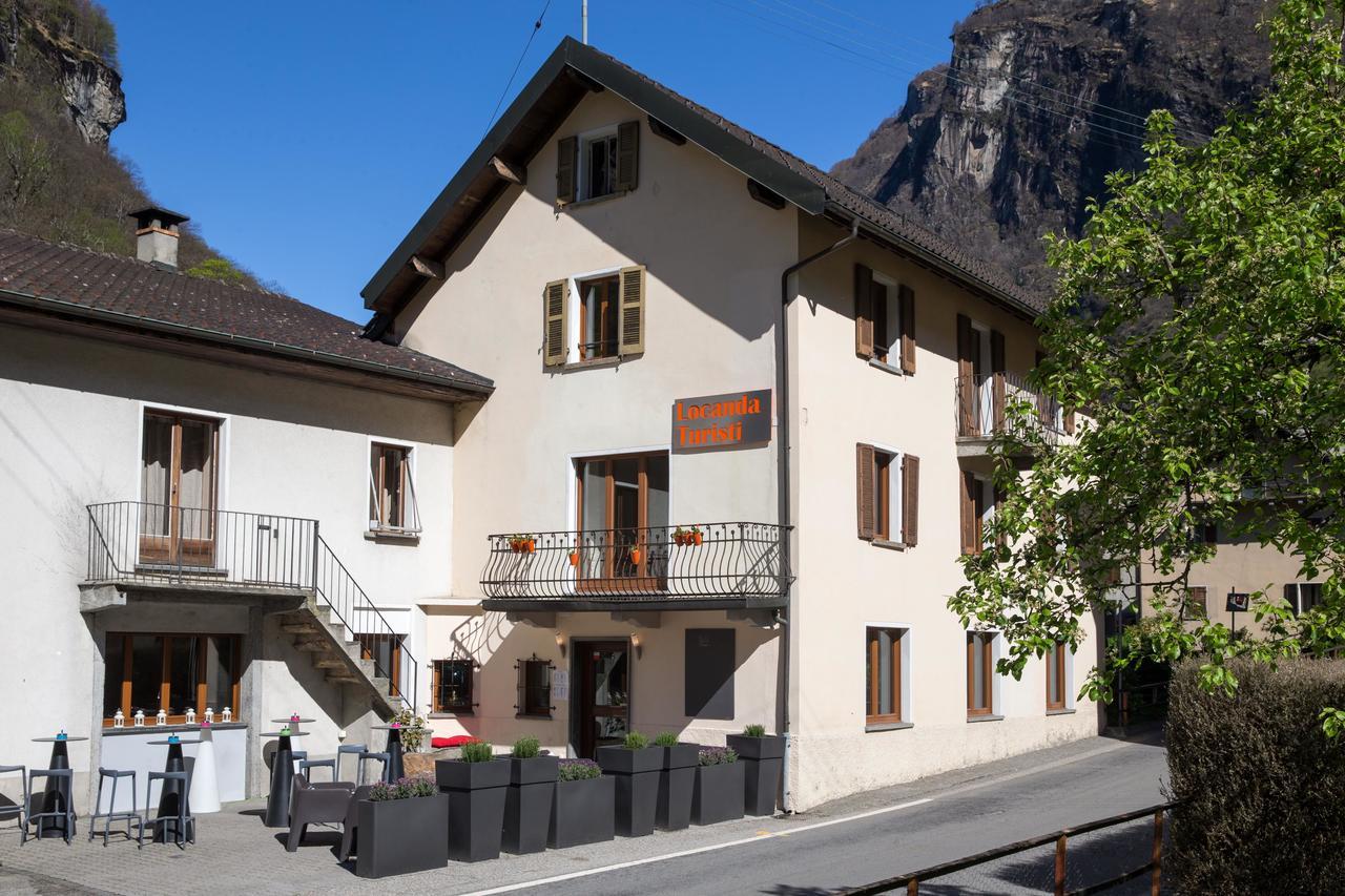 Locanda Turisti Bignasco エクステリア 写真