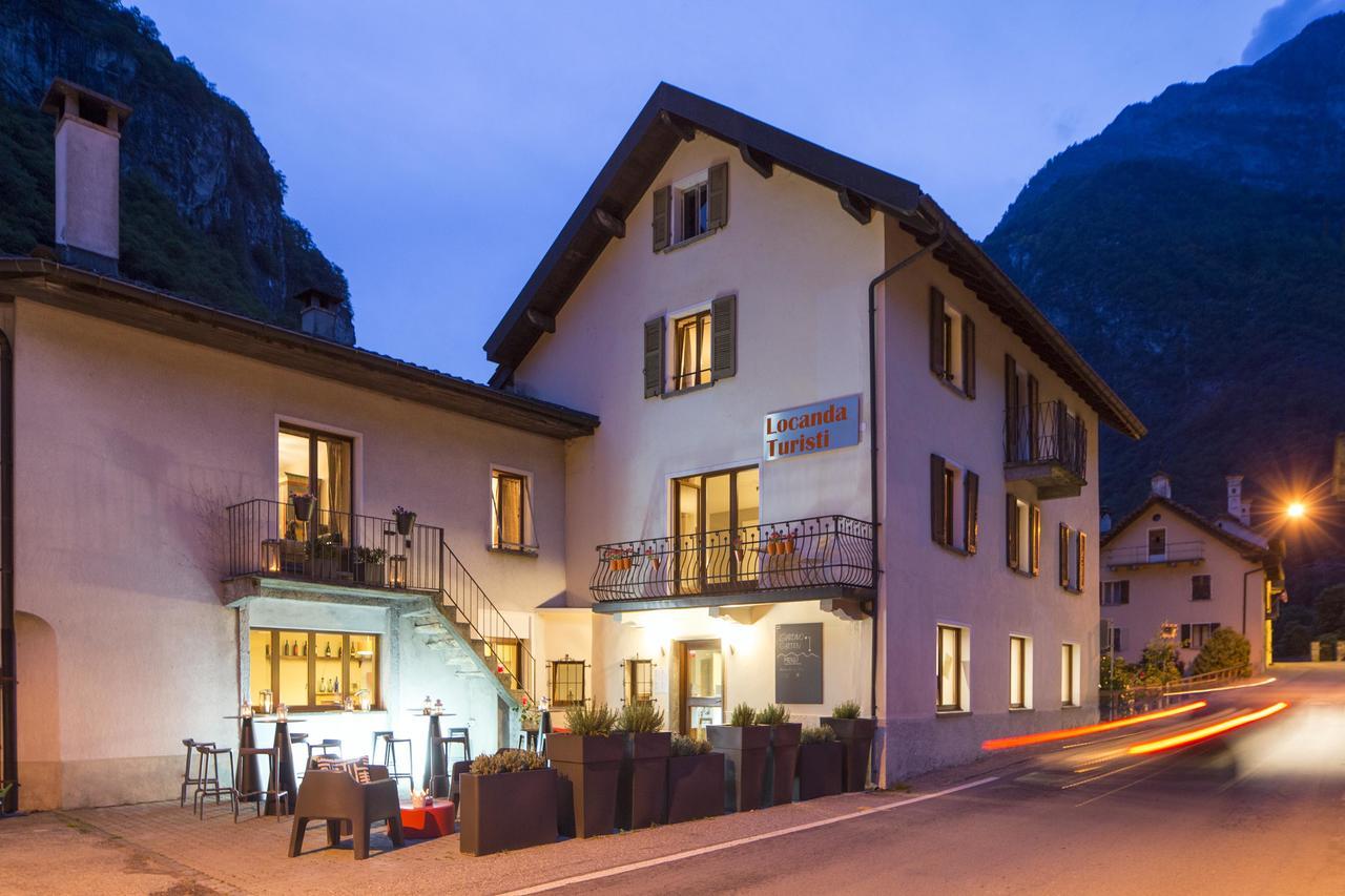 Locanda Turisti Bignasco エクステリア 写真